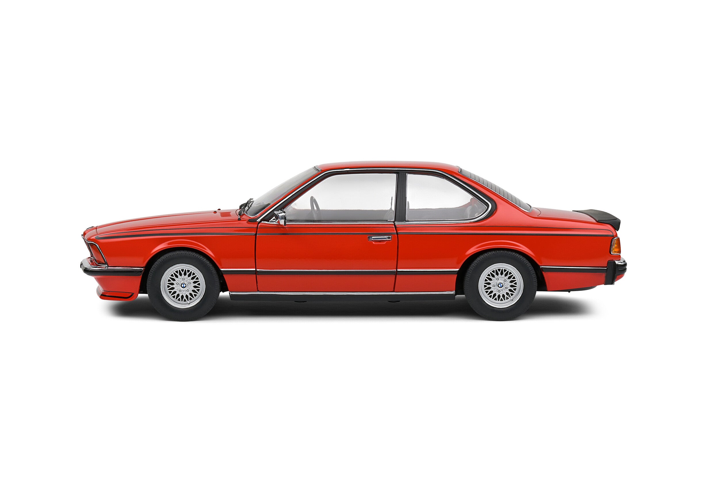 1/18 Solido BMW 635 CSI (E24) – Henna Red – 1984