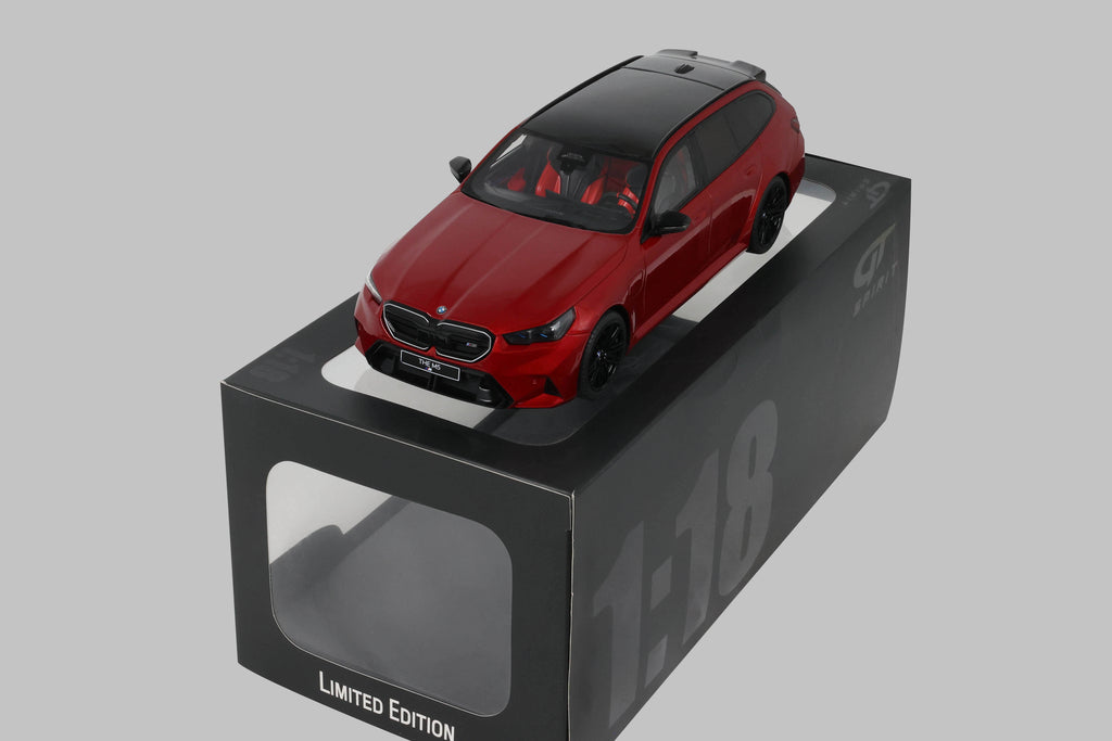 1:18 GT Spirit Bmw M5 Touring Fire Red 2025