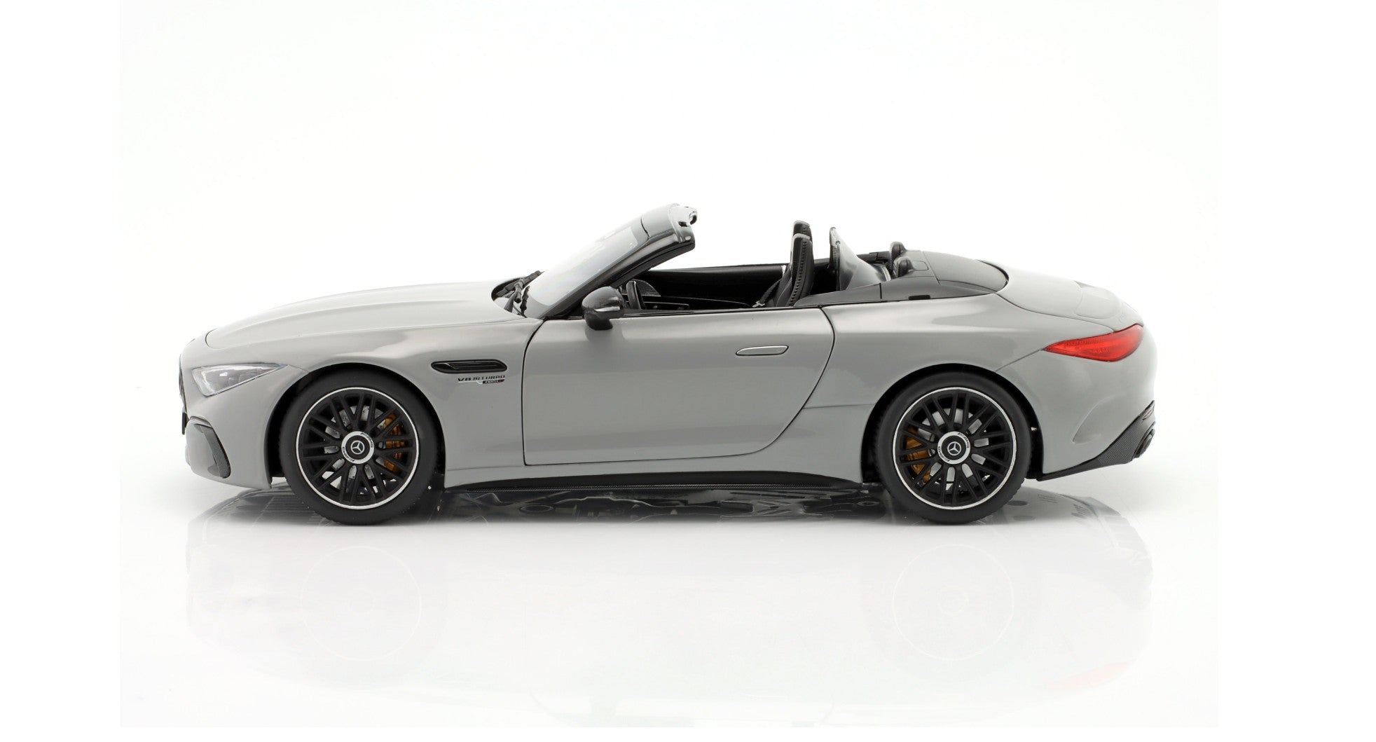 1/18 iScale Mercedes Benz SL63 AMG 4Matic Grau 2021