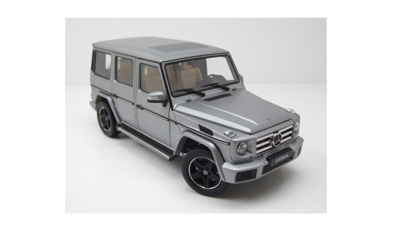 1/18 iScale Mercedes G-Klasse W463 Designo 2015 matt silber