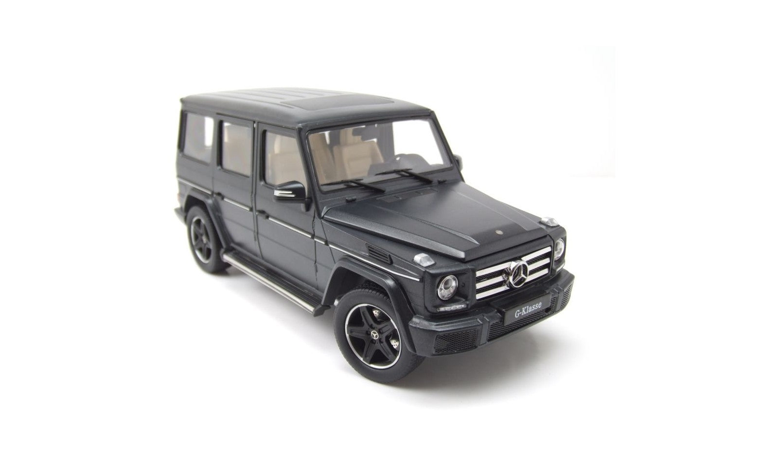 1/18 iScale Mercedes G-Klasse W463 Designo 2015 matt schwarz