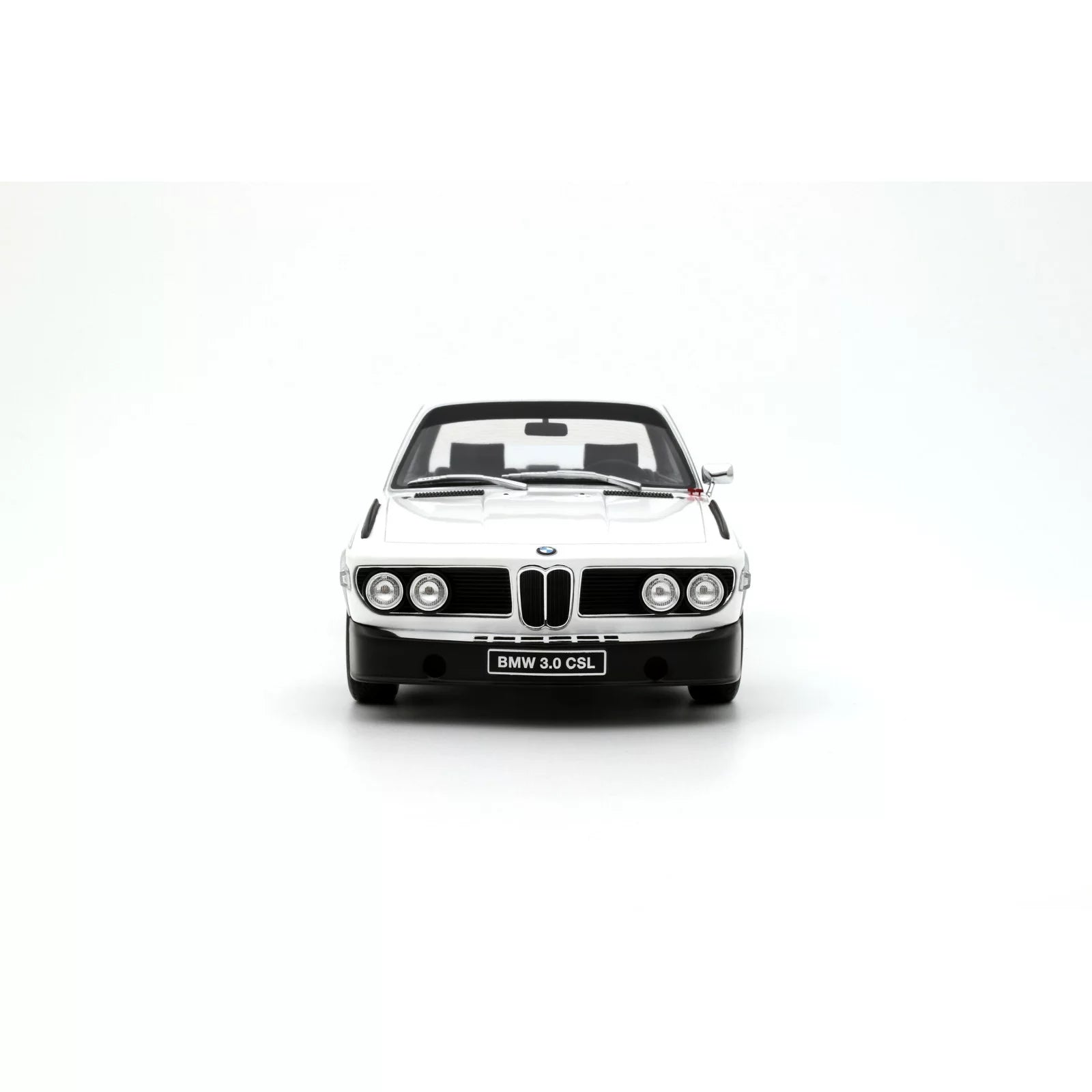 1/18 OttoMobile BMW 3,0 CSL Chamonix White 1972