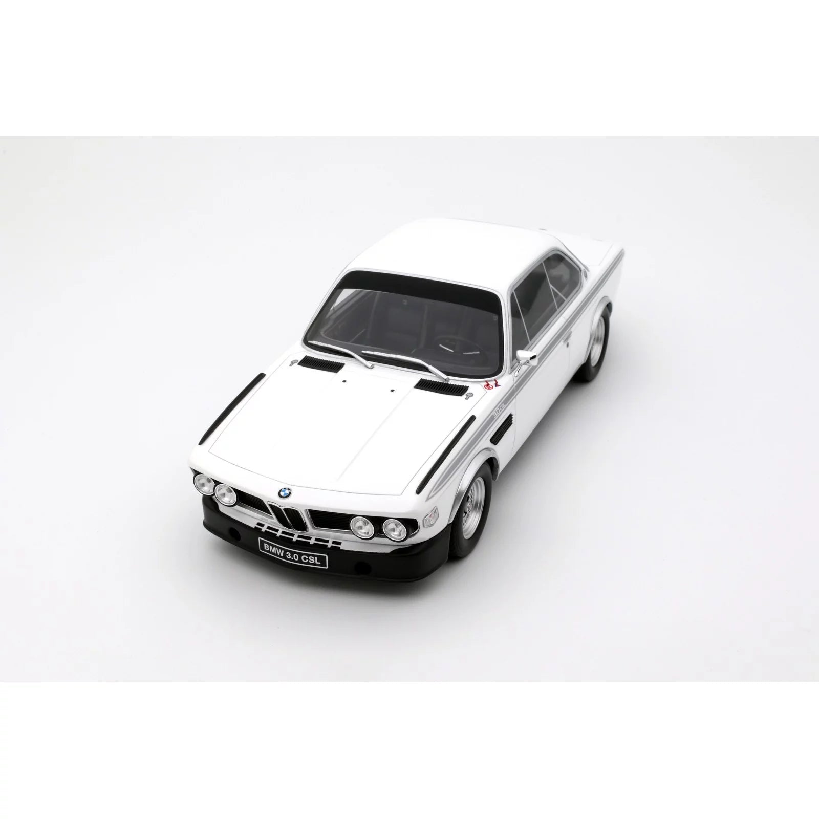 1/18 OttoMobile BMW 3,0 CSL Chamonix White 1972