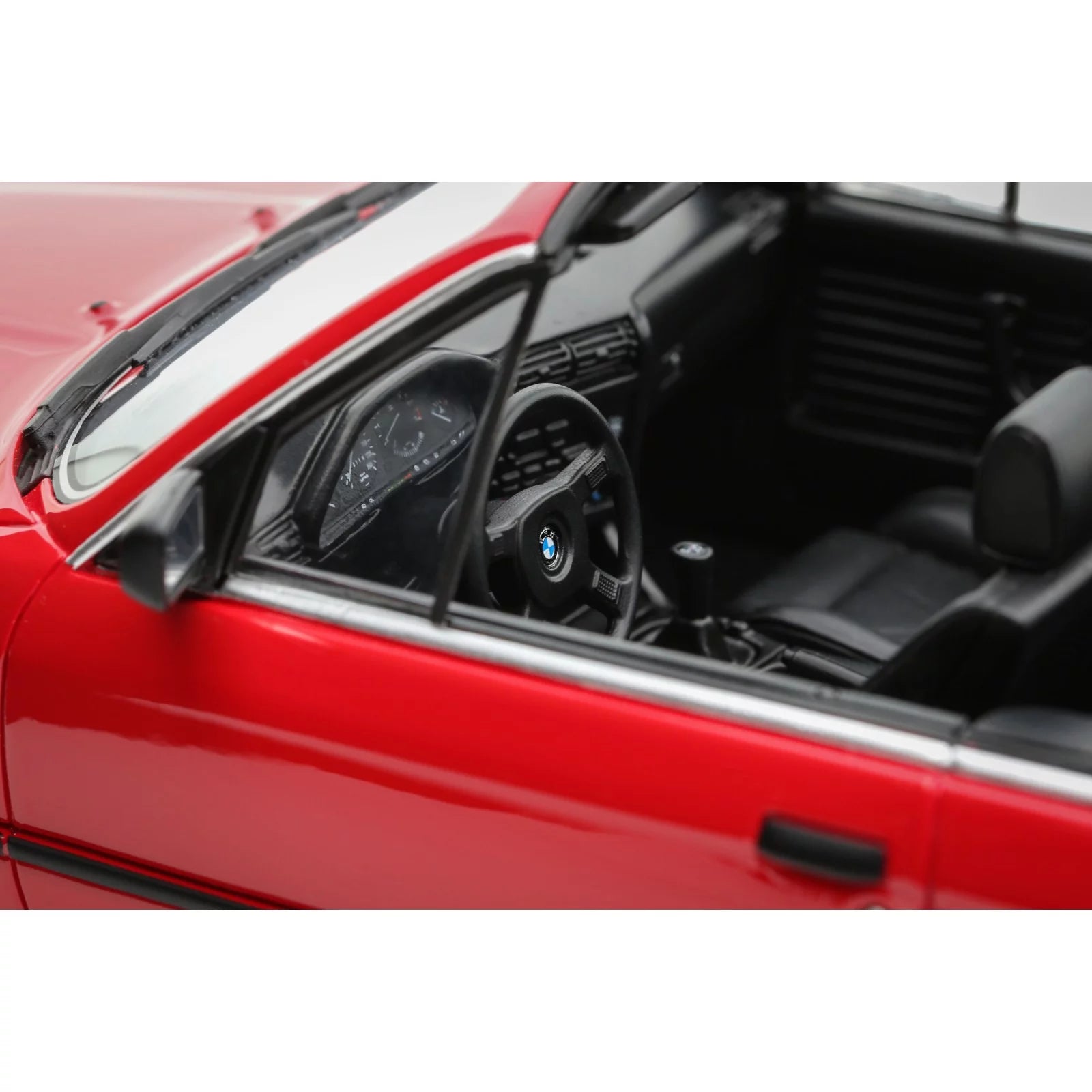 1/18 OttoMobile BMW 325i Convertible Bright Red 308 1986