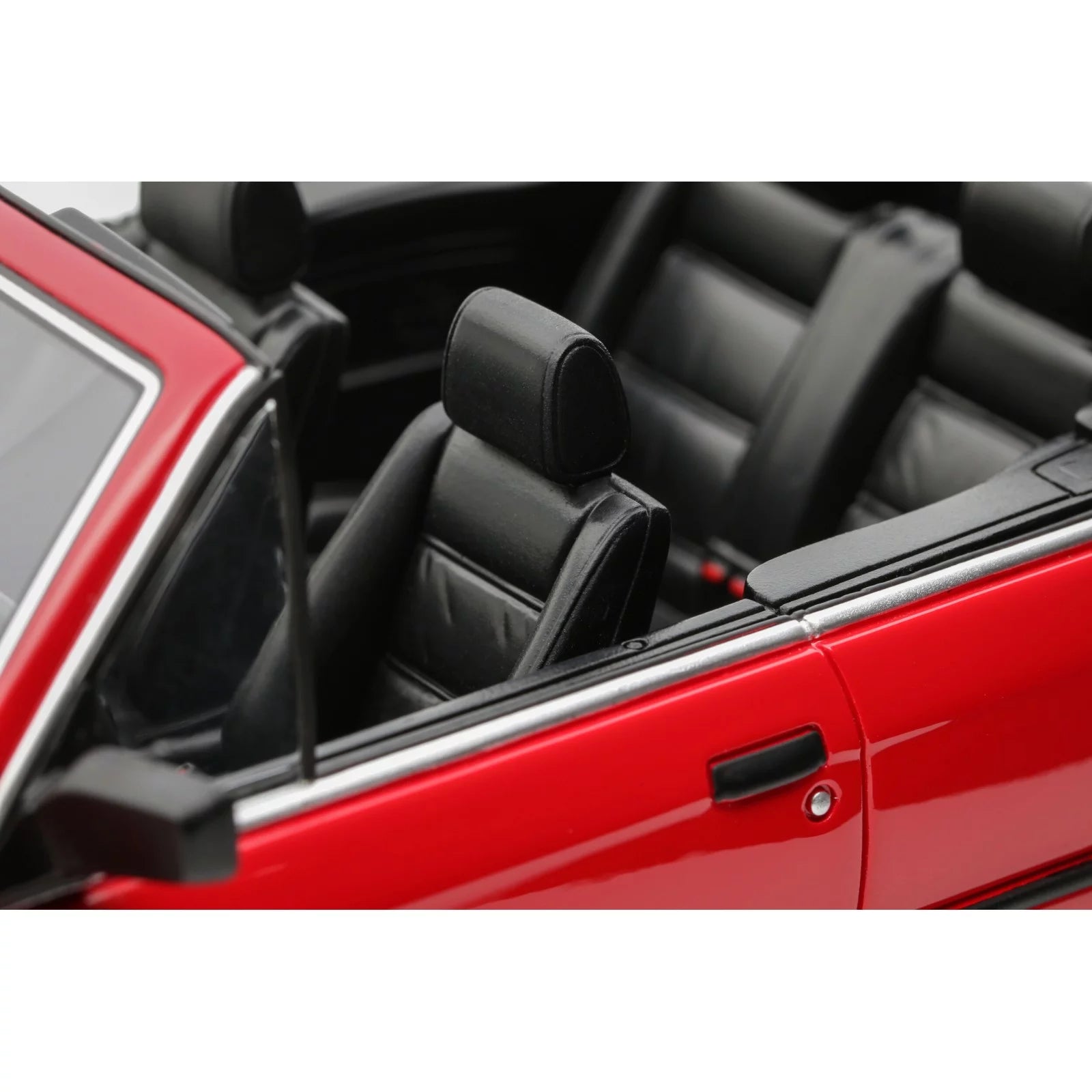 1/18 OttoMobile BMW 325i Convertible Bright Red 308 1986