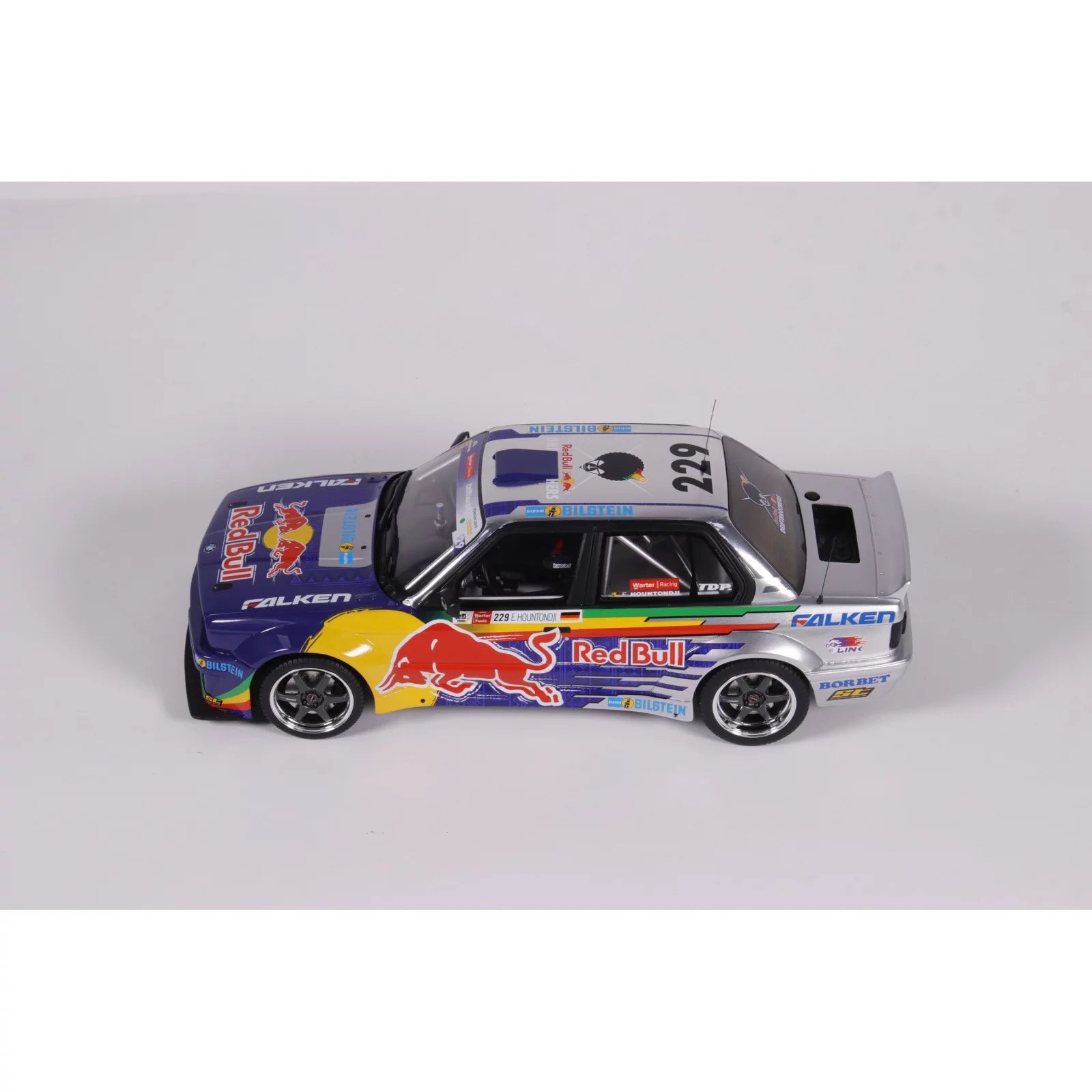 1/18 OttoMobile BMW E30 V8 Drift 2023 (Vorbestellung)