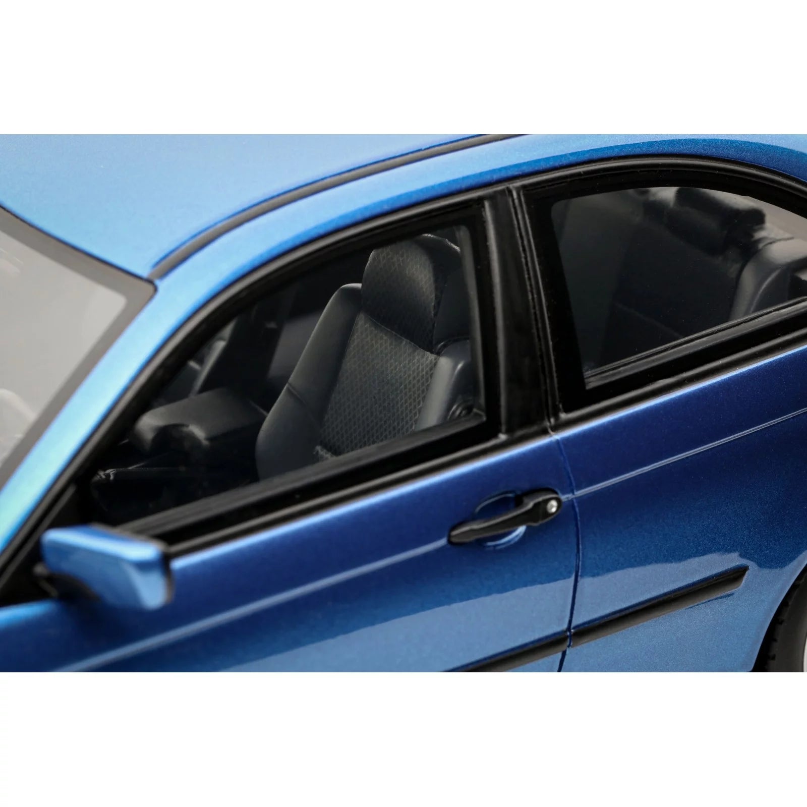 1/18 OttoMobile BMW E46 318 ti Compact Estoril Blue 2002