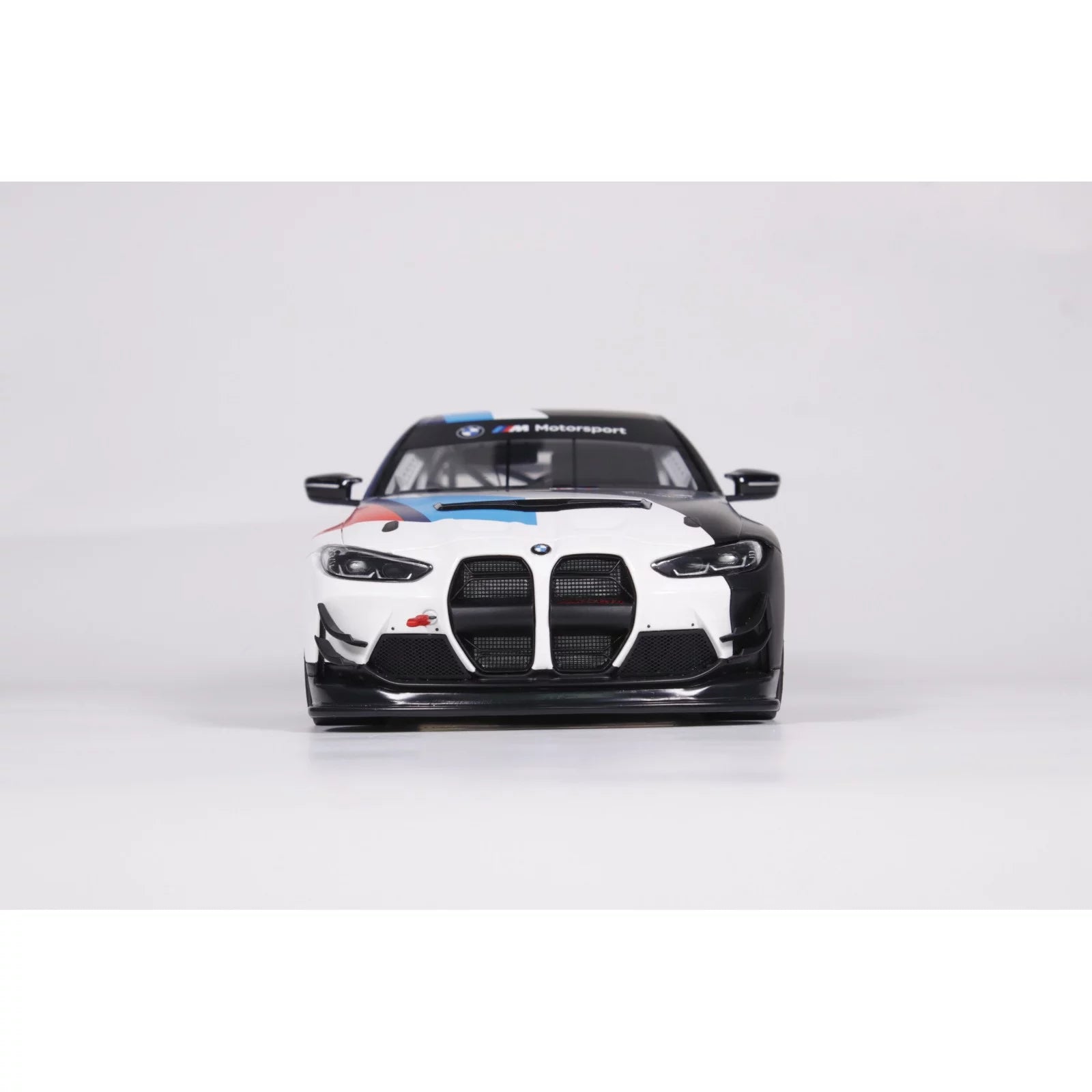 1/18 OttoMobile BMW M4 GT4 GT4 2022