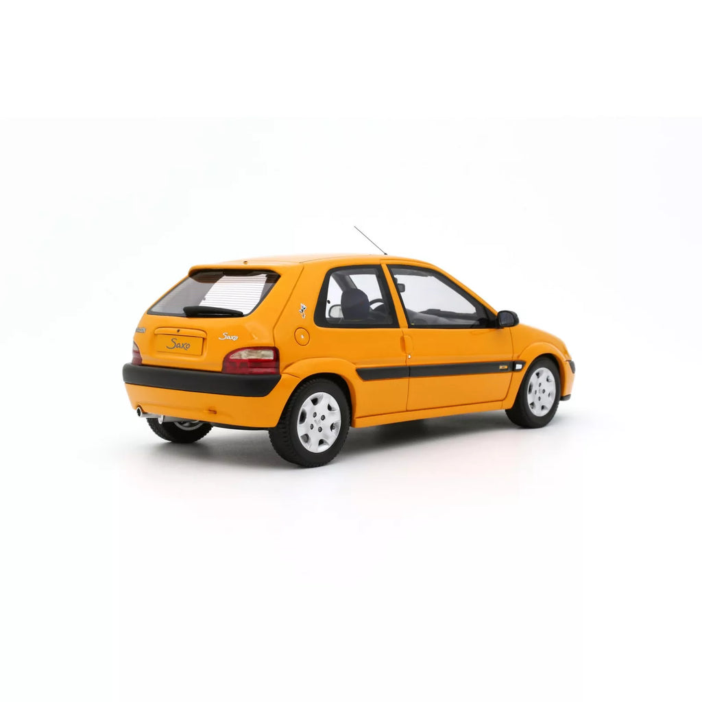 1/18 OttoMobile Citroën Saxo 1.4 BIC Phase 2 Orange Mango 2000