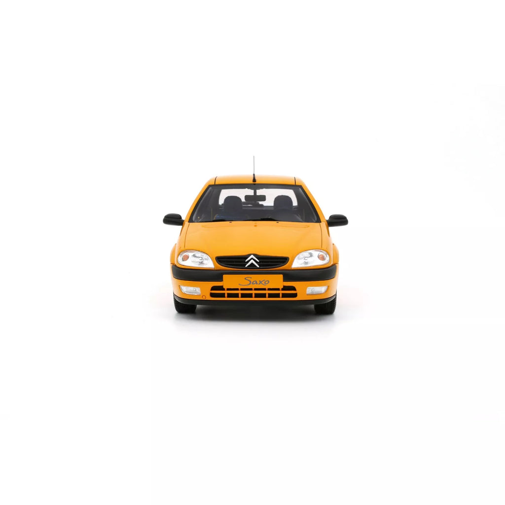 1/18 OttoMobile Citroën Saxo 1.4 BIC Phase 2 Orange Mango 2000