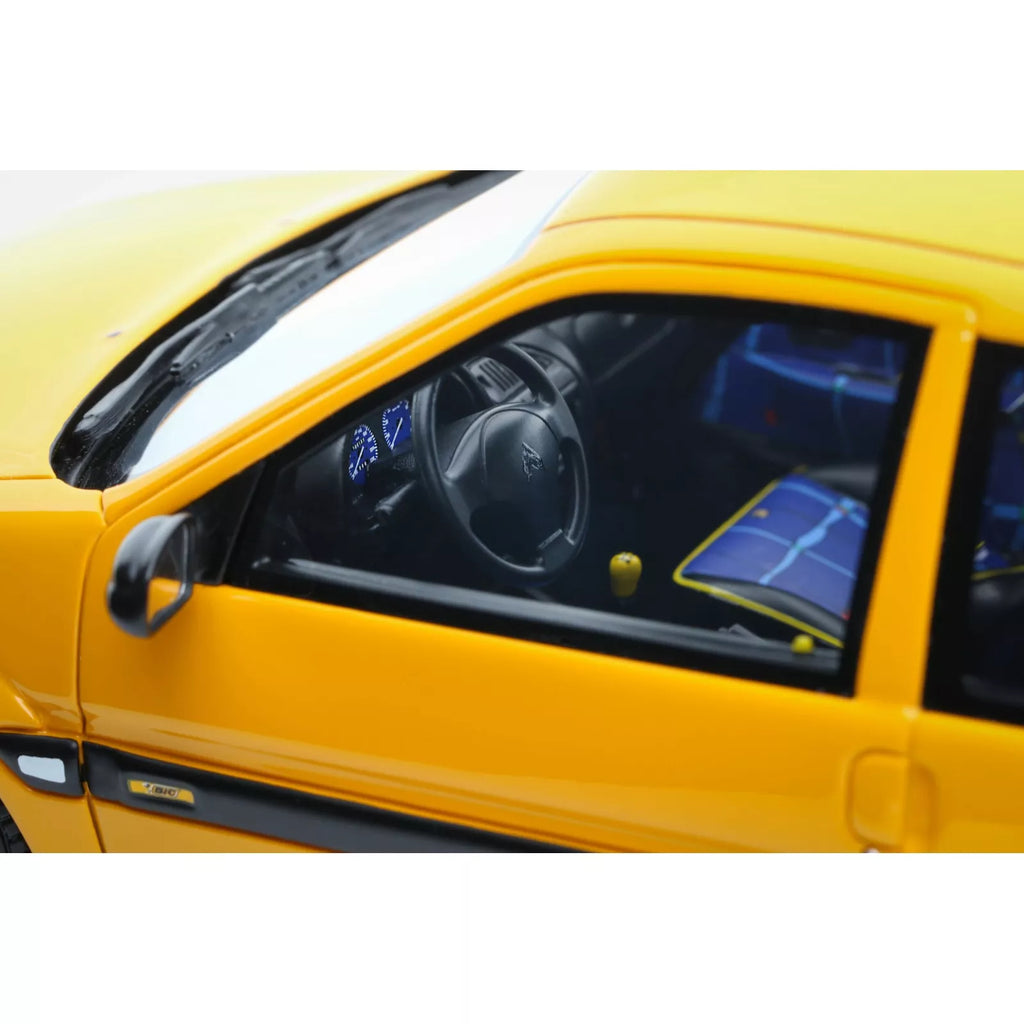 1/18 OttoMobile Citroën Saxo 1.4 BIC Phase 2 Orange Mango 2000