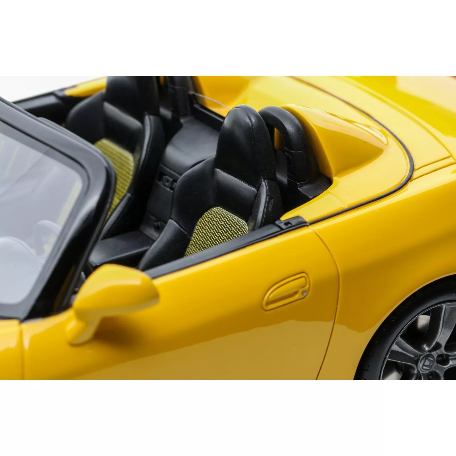 1/18 OttoMobile Honda S2000 CR New Indy Yellow Pearl 2007