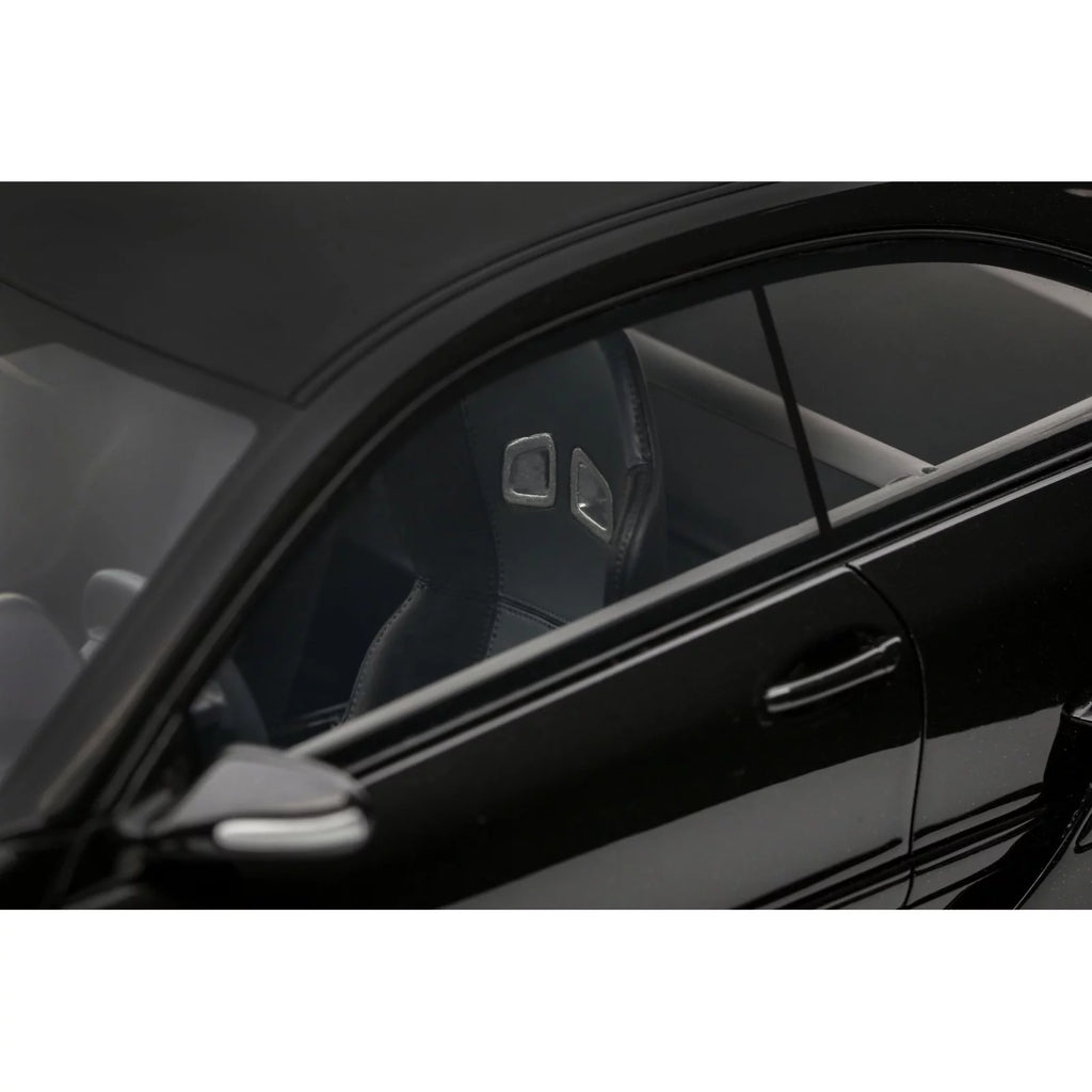1/18 OttoMobile Mercedes-Benz C209 CLK DTM AMG Coupe Obsidian Black Metallic 2004