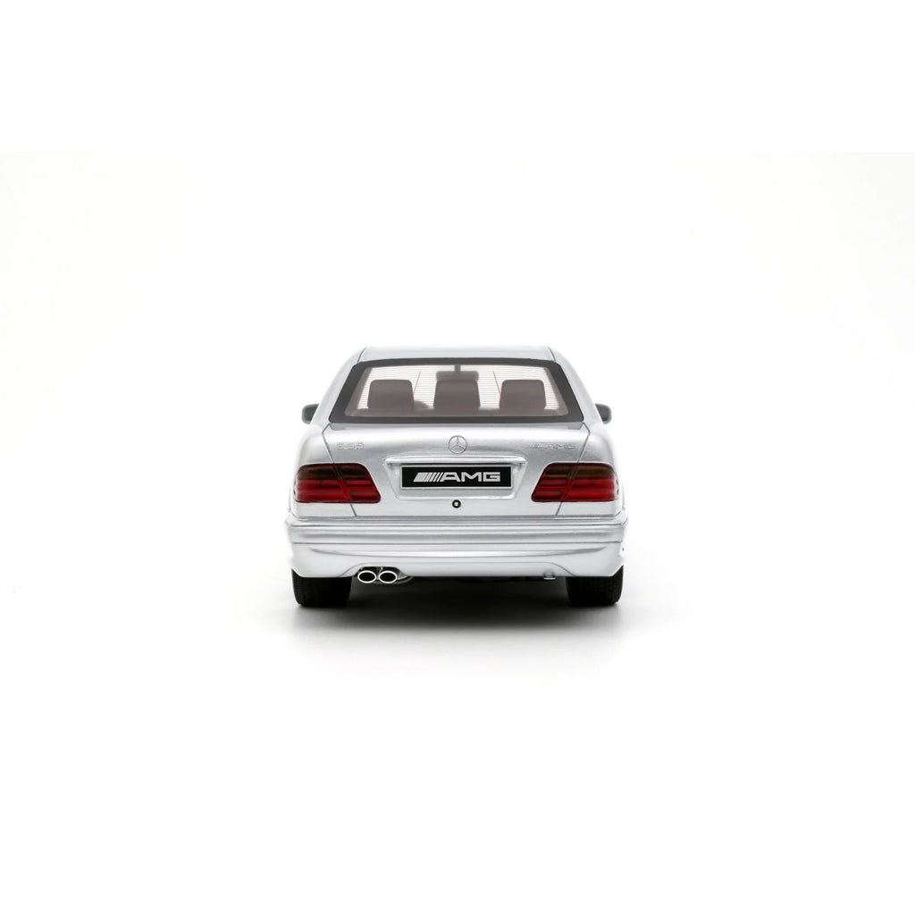 1/18 OttoMobile Mercedes-Benz E55 AMG W210 Brilliant Silver 744 2001