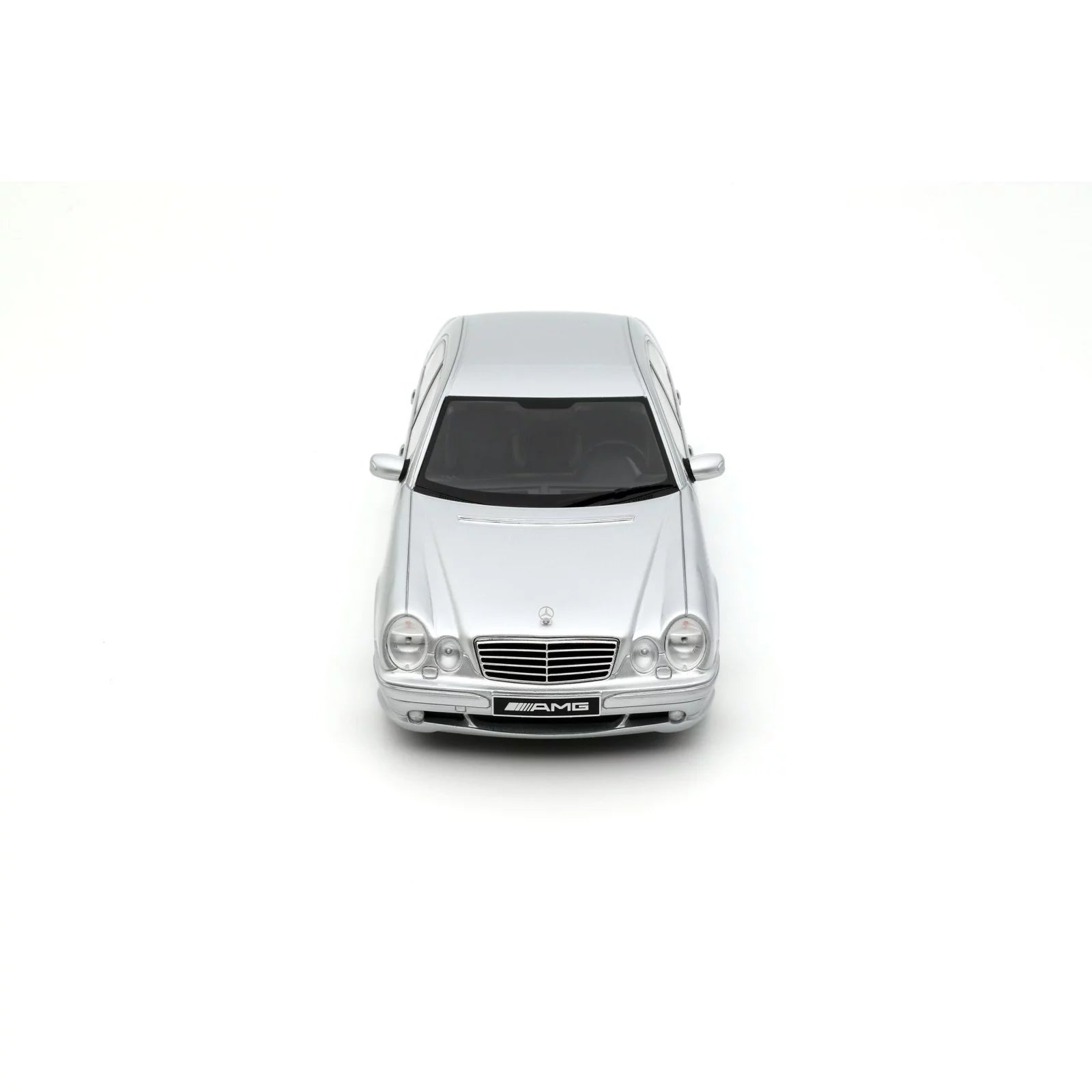 1/18 OttoMobile Mercedes-Benz E55 AMG W210 Brilliant Silver 744 2001