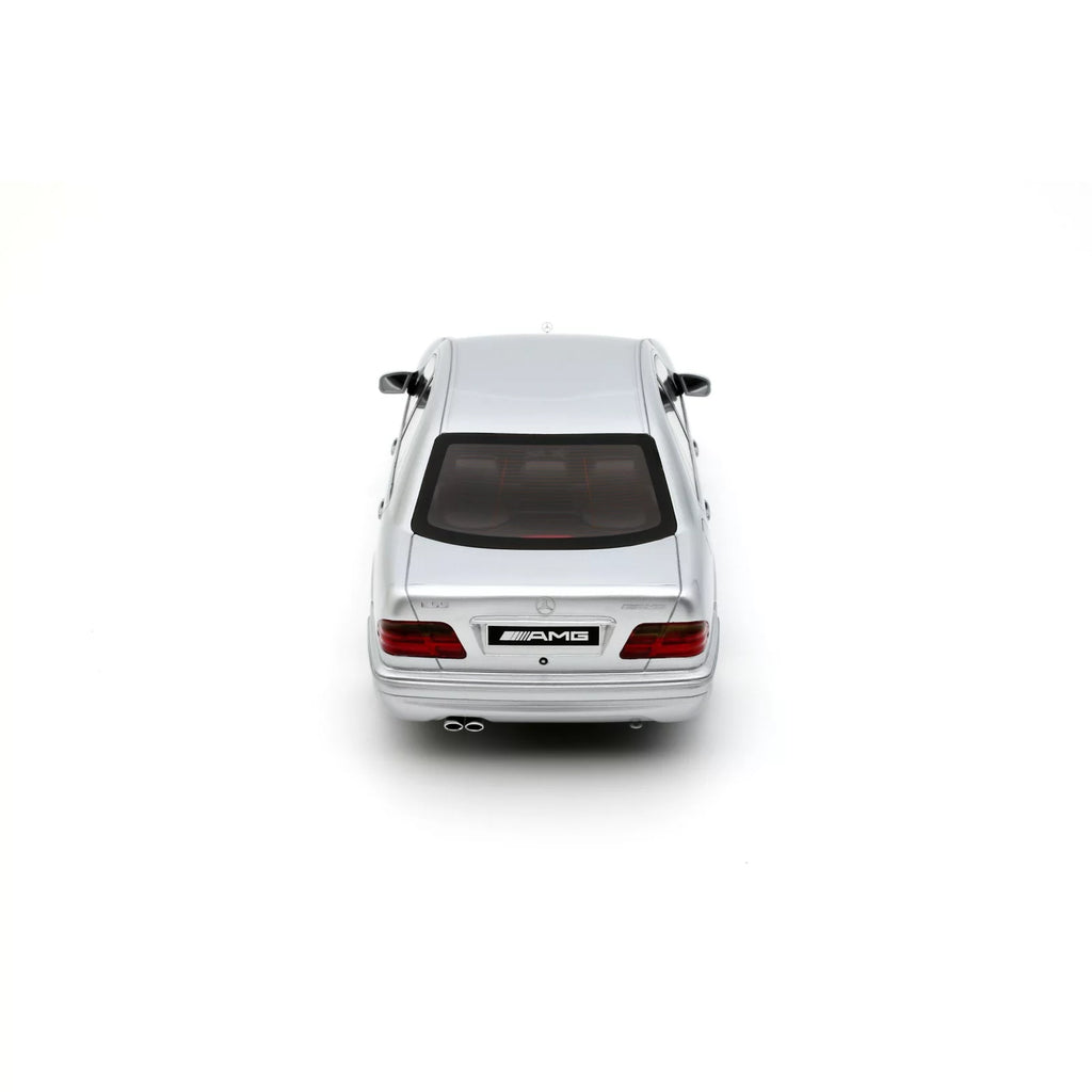 1/18 OttoMobile Mercedes-Benz E55 AMG W210 Brilliant Silver 744 2001