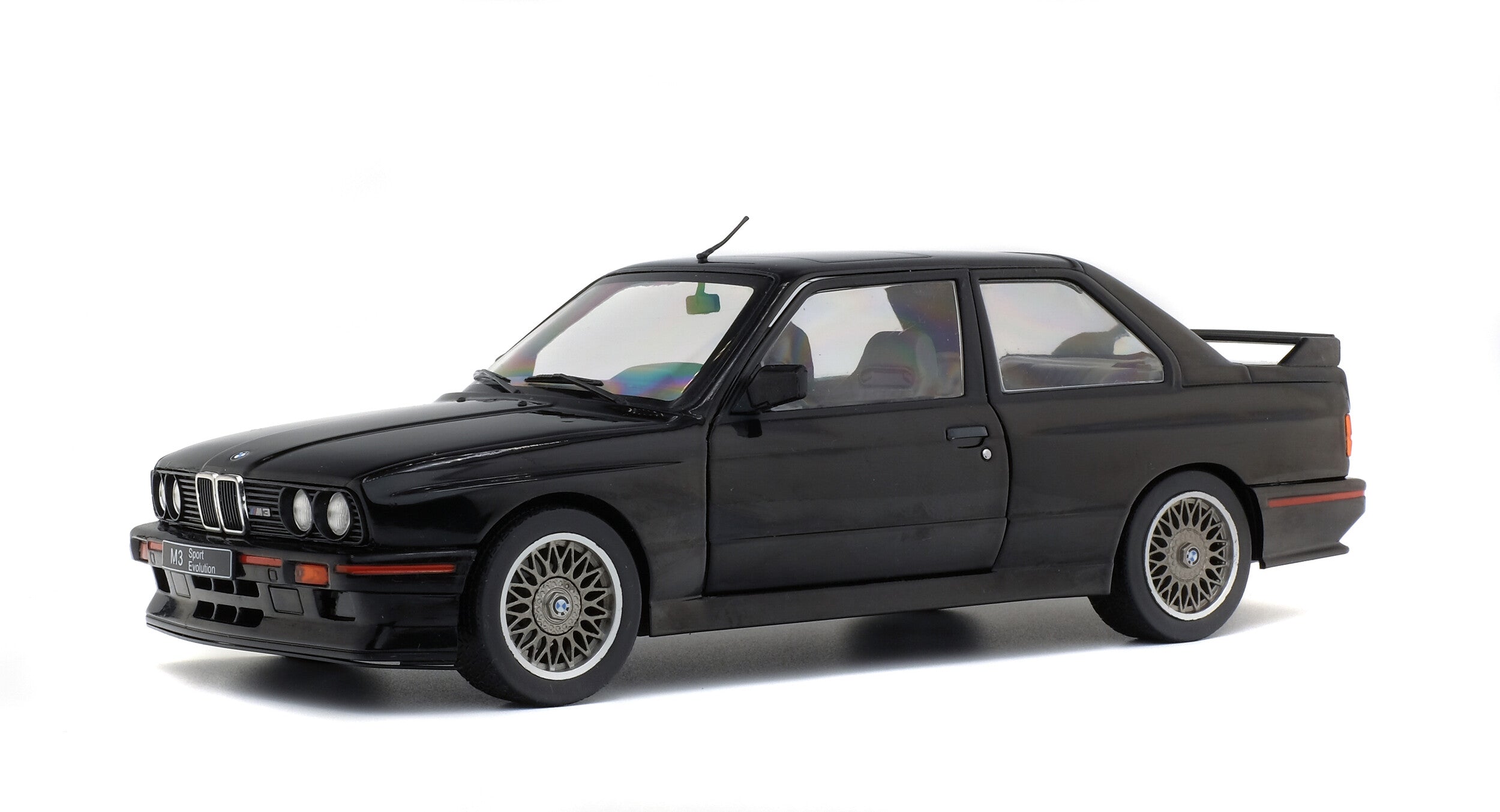 1/18 Solido BMW E30 Sport Evo – Black – 1990