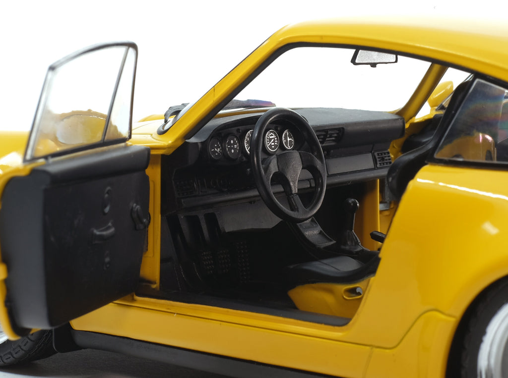 1/18 Solido Porsche 911 (964) Carrera 3.8 RS – Jaune Vitesse – 1990