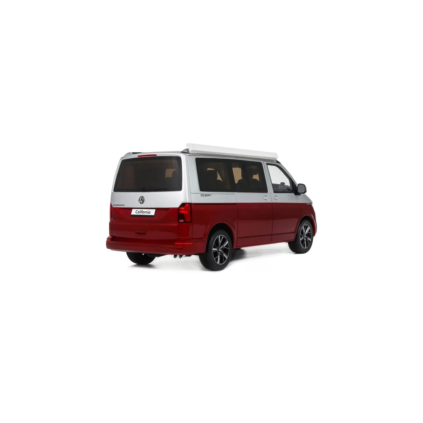 1/18 OttoMobile Volkswagen T6.1 California Ocean Fortana Red / Reflex Silver 2021 (Vorbestellung)