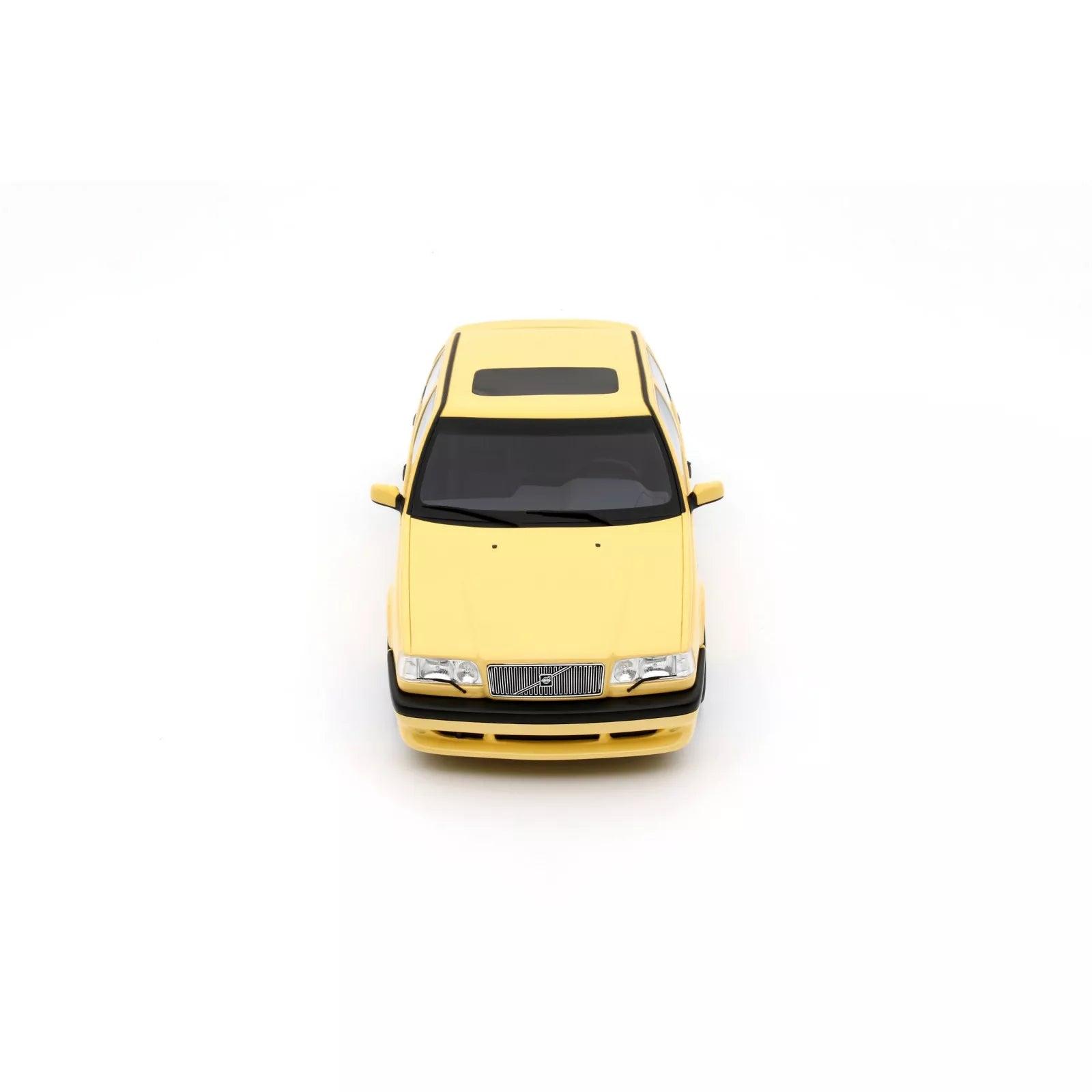 1/18 OttoMobile Volvo 850 T-5R Cream Yellow 1996